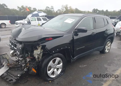 2020 Jeep Compass Latitude Fwd z USA, uszkodzony, nr VIN 3C4NJCBB3LT162473